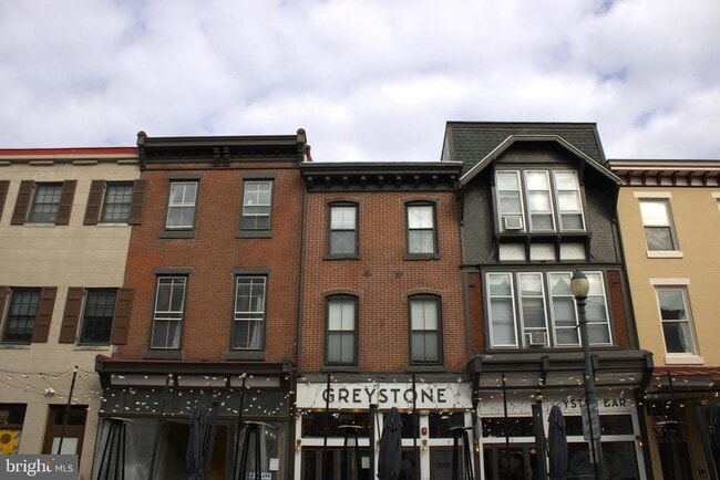 Building Photo - 7 N Church St Unit 3