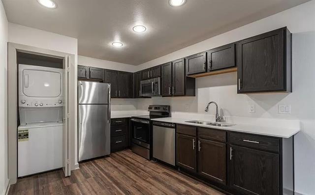 Photo - 1925 Moser Ave Unit S1