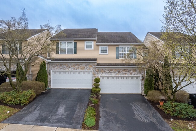 Photo - Willow Ridge Apartments