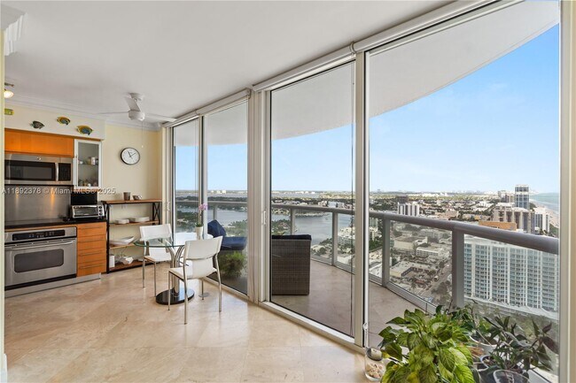 Photo - 6365 Collins Ave Unidad 3611