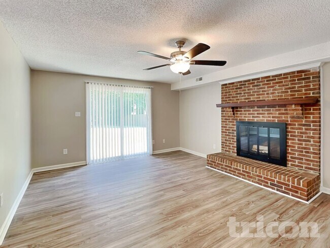 Photo - 10733 Downpatrick Pl