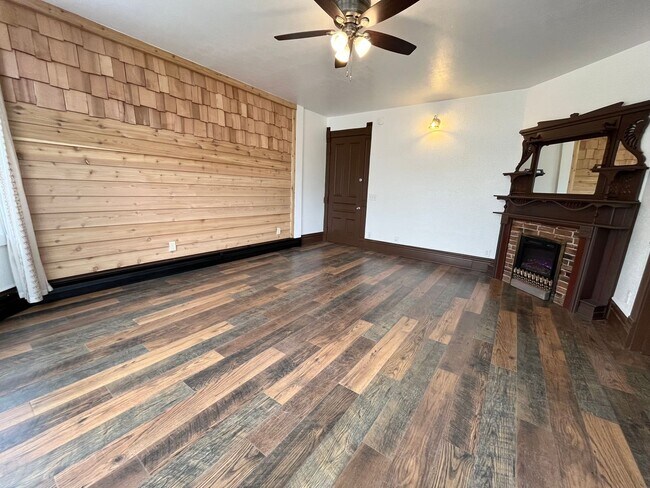 Photo - Newly Renovated Ground Floor 1 Bed Apartment!