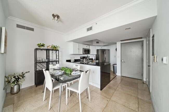 Photo - 1750 N Bayshore Dr Unit 4315