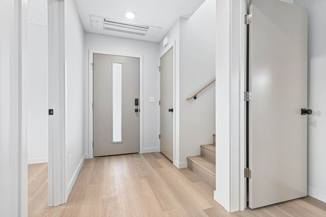 Photo - 2517 Vallette St