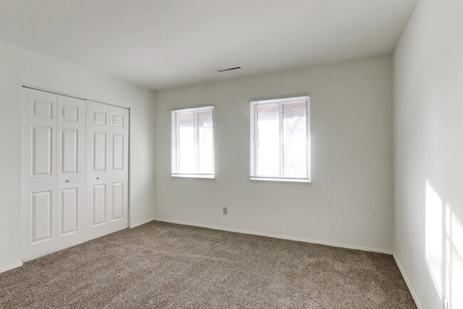 Photo - Elkhart Green Apartments
