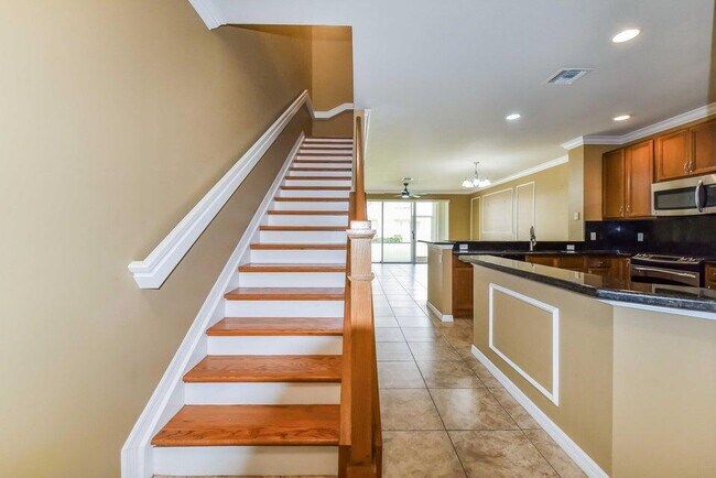9687 Lago Dr