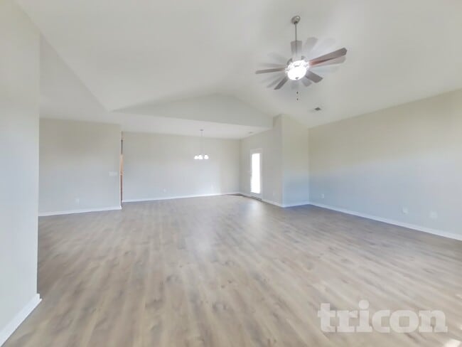 Photo - Tricon Spring Hill