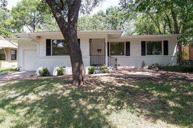 Building Photo - 4023 Park Ln
