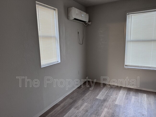 Photo - 5912 Austin Ave