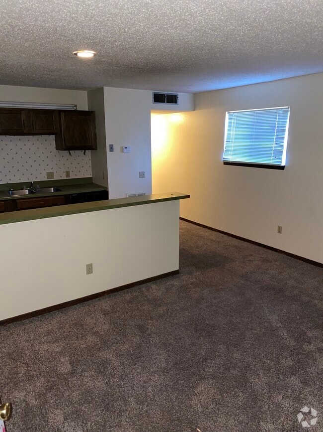 Building Photo - 100 Plains St Unit 51 Rental