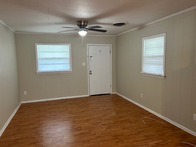 422 Ann Dr