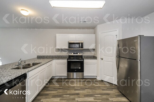 Photo - 318 Sunrise Cir