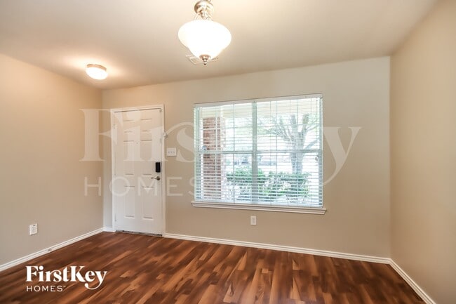 Photo - 17903 Seco Creek Ln