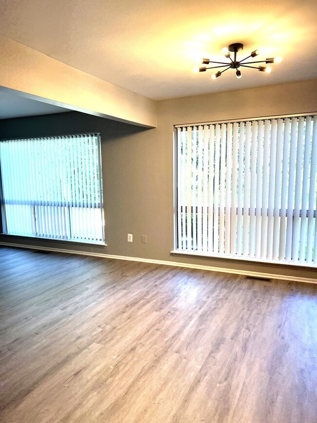 Oakridge Apartments