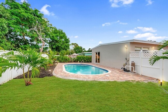 Photo - 3137 SW 15th St