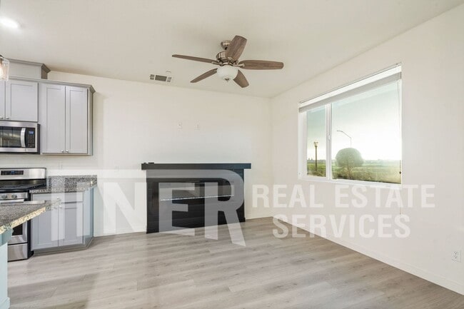 Photo - 3698 E Commerce Way