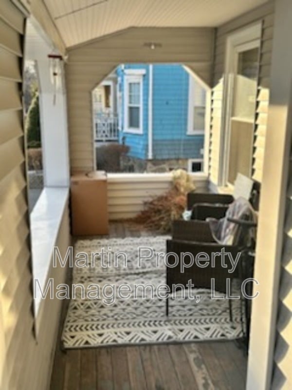 Photo - 24 Cushing St