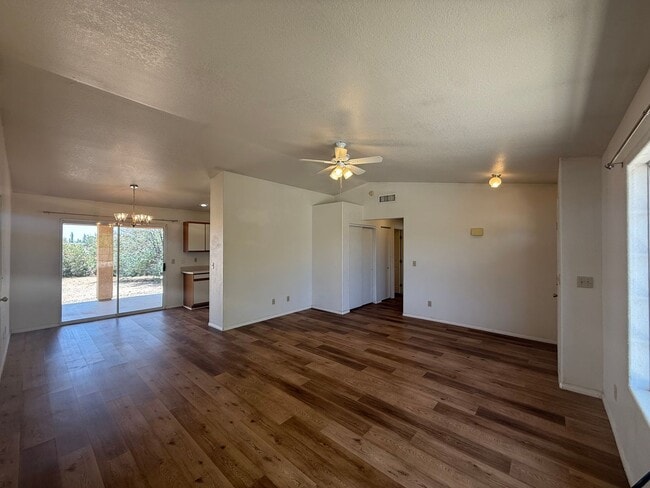 7778 E Pioneer Dr