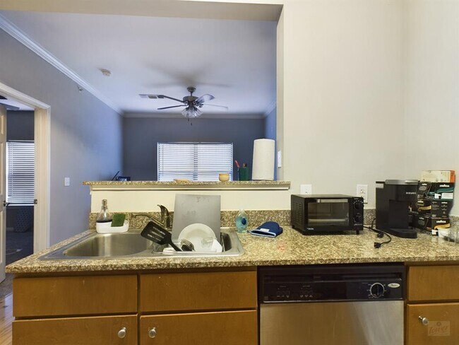Photo - 2502 Leon St Unit 218