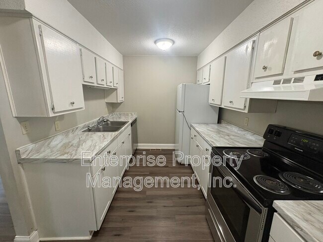 8176 Harley Sq.
