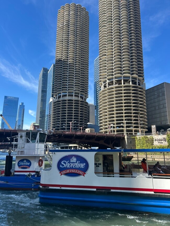 Photo - 300 N State St Unidad River North  5617