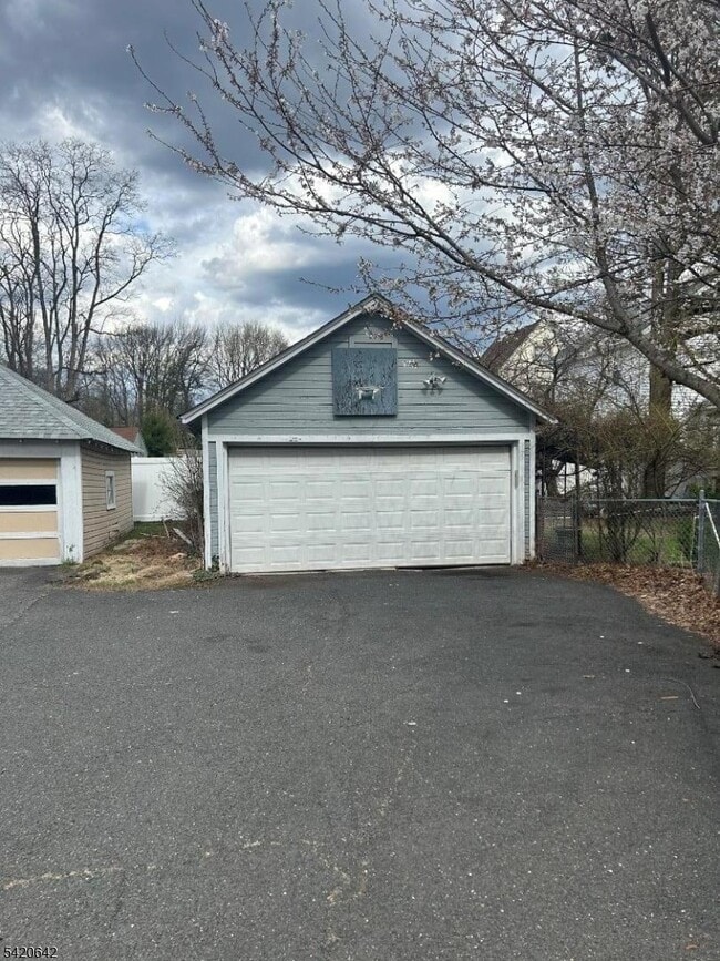 Photo - 606 N Washington Ave