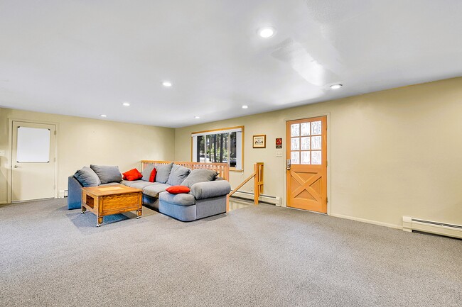 Photo - 27927 Circle Dr