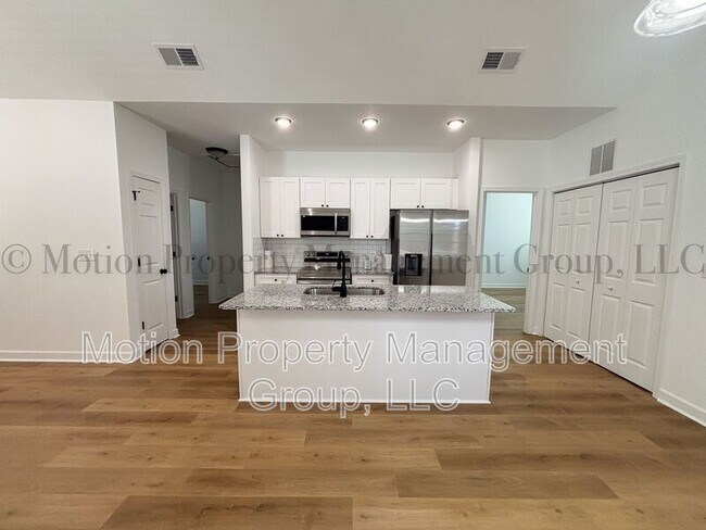 Photo - 1121 Wilmington Ave