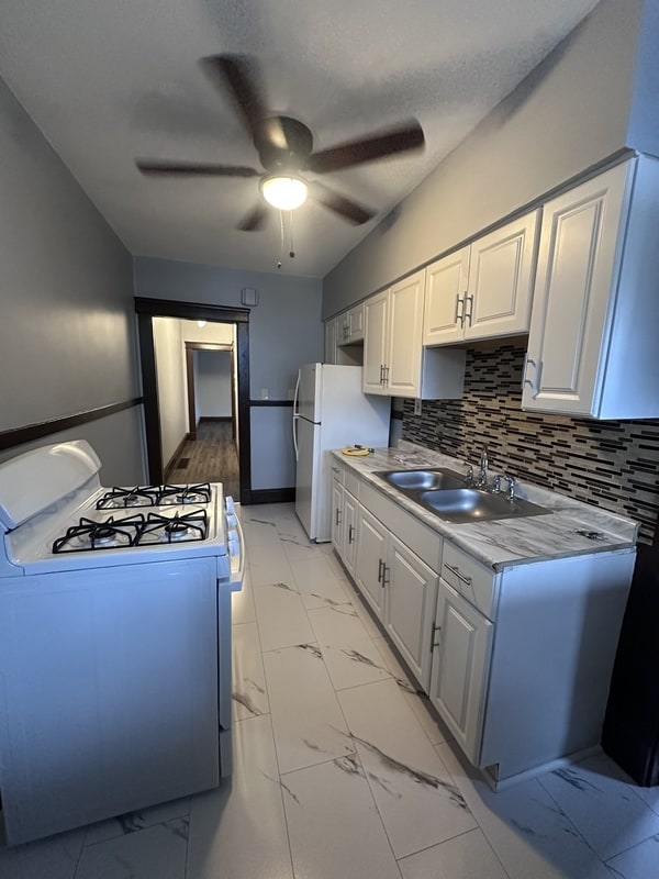 Photo - 1557 Cohassett Ave