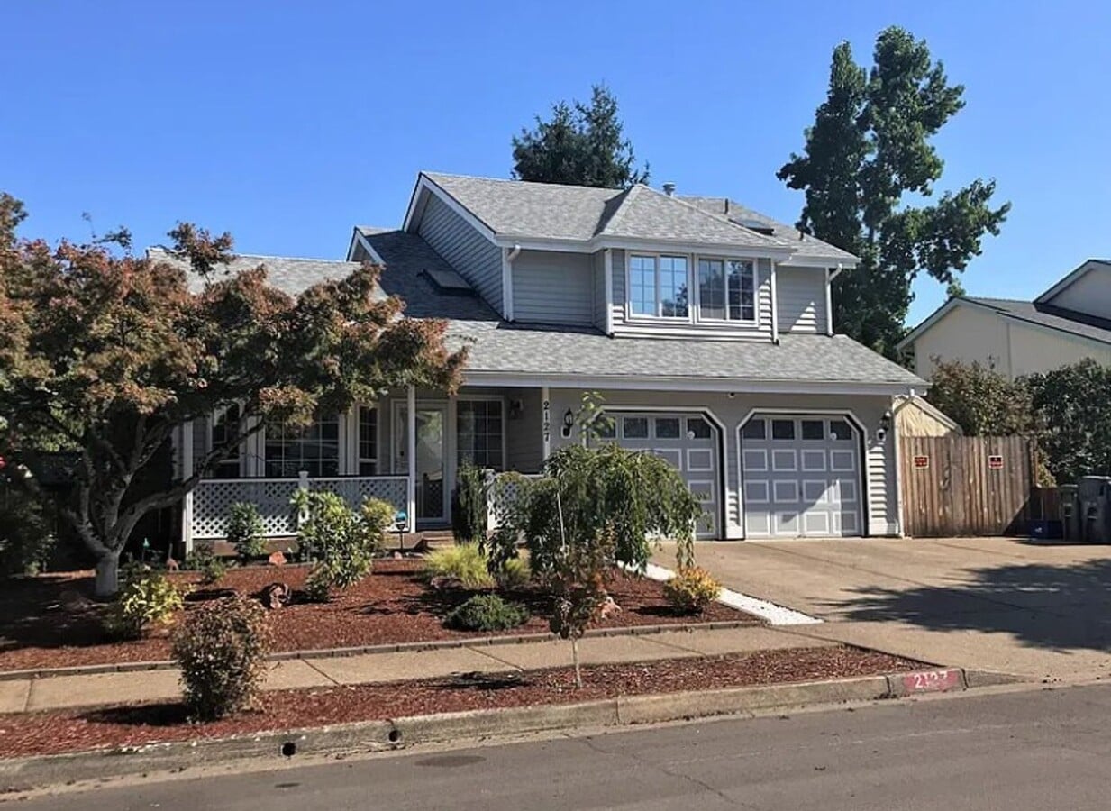 3 Bedroom, 2.5 Bath home in West Eugene - 3 Bedroom, 2.5 Bath home in West Eugene