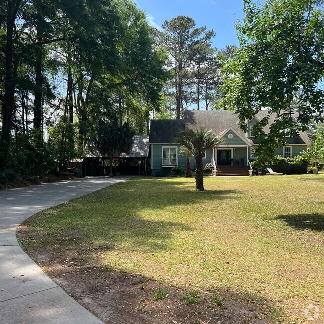 Building Photo - 31 Vinel Ln Rental