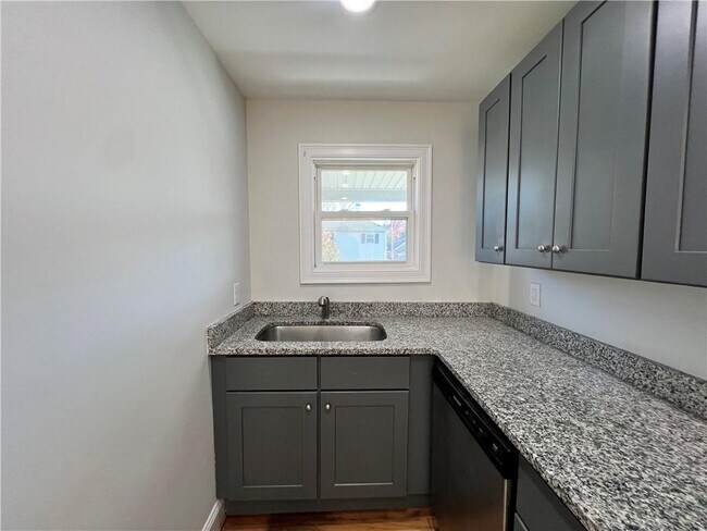 Photo - 63 Jastram St