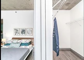 Photo - 215 W Lake St