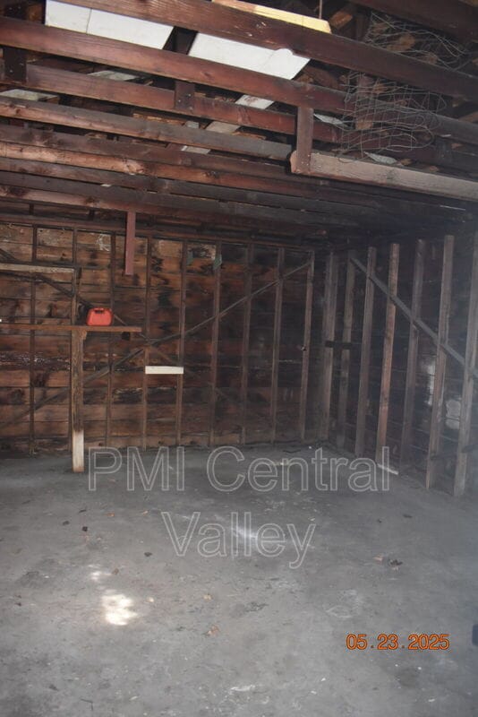 Building Photo - 28 W Geary St Rental