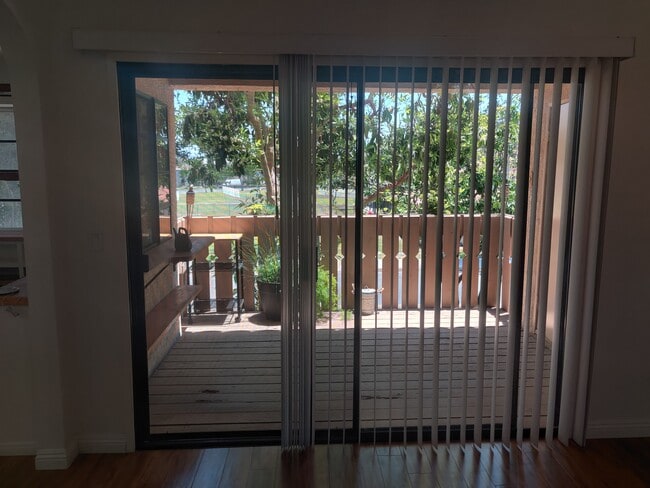 Building Photo - 12732 Madrid Ct Unit 12732