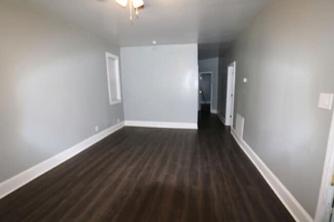 Photo - 8420 S Manistee Ave Unit 1