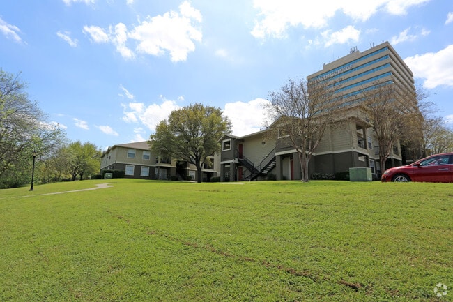 Building Photo - Medical Center Rental