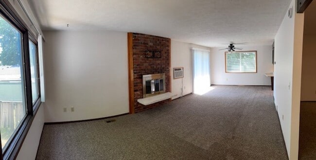 Building Photo - 1187 Unit 10712