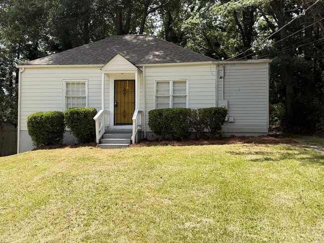 Building Photo - 2 Bed, 2 Bath in Atlanta!