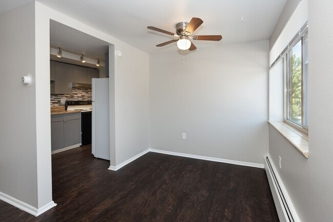 Photo - 809 N Dexter St Unit 201