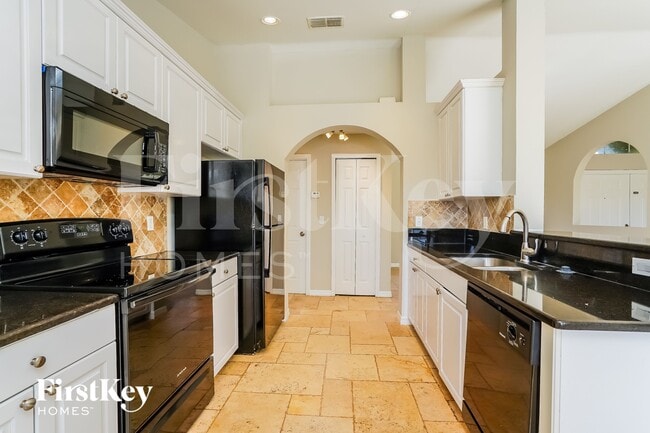 Photo - 3919 3rd St W