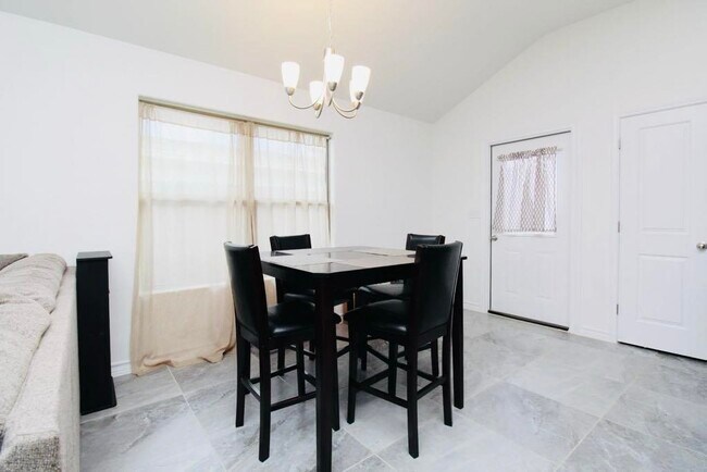 Photo - 5407 Capilla St House