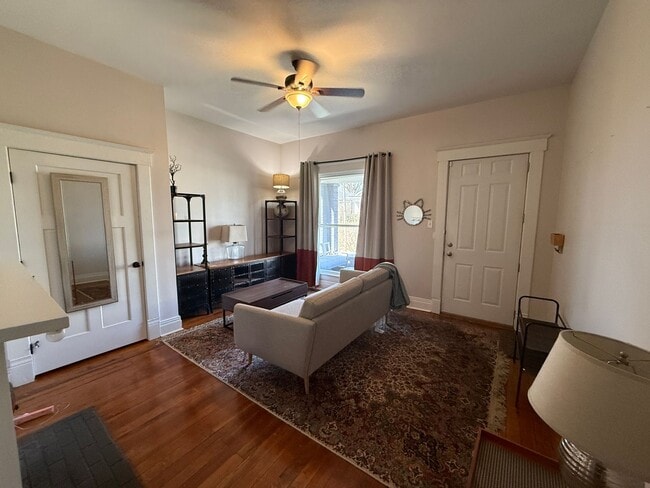 Photo - GERMANTOWN 2-BED 2-BATH FENCED YARD