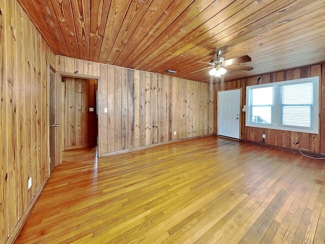 Photo - 1740 N Shore Terrace