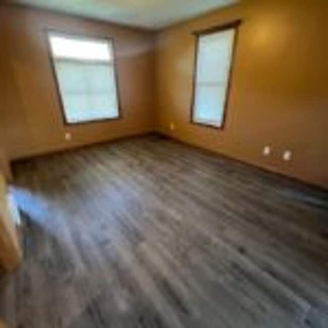 Photo - 425 N 27th Ave W Unit 2 Upper