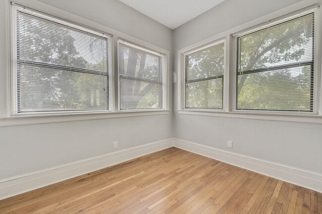 Photo - Fort Wood Apartments