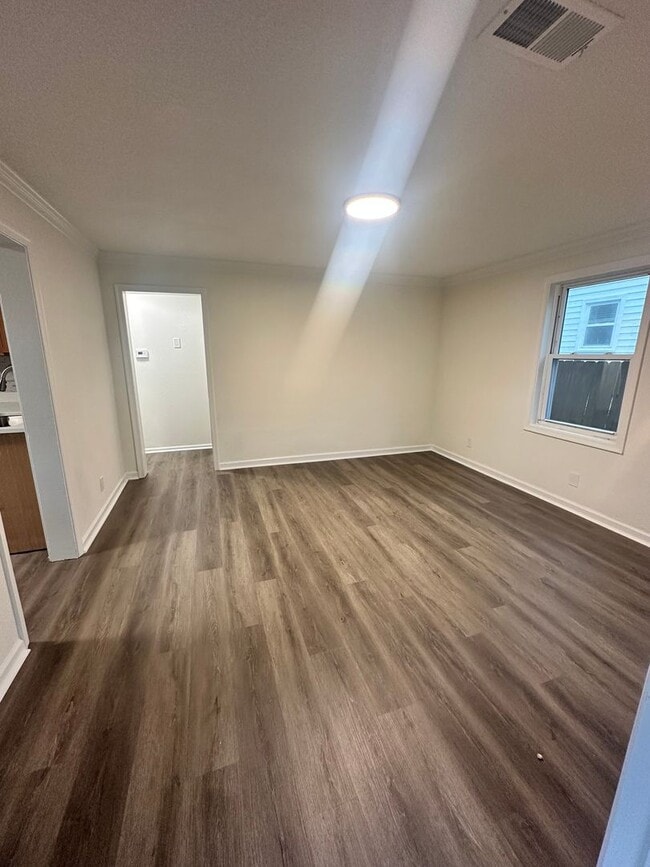 Photo - Newly renovated house for lease!
