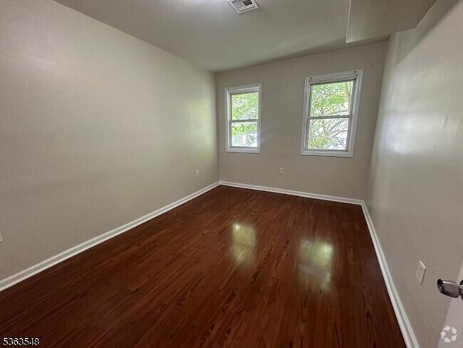 Building Photo - 195 N 11th St Rental