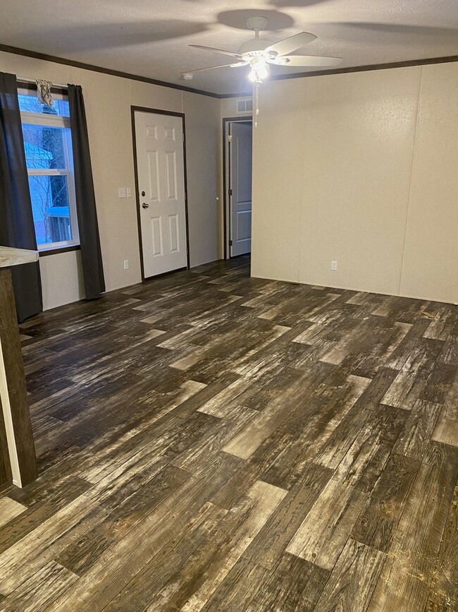 Photo - 19 Joymar Dr