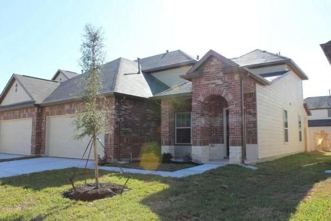 Building Photo - 12214 Maura Lane Rental